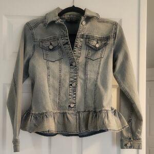 Women’s Peplum Denim Jacket - Light Blue/Gray Wash